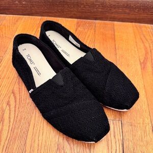TOMS Black Crochet Slip-On Shoes Loafers Women’s Size 9